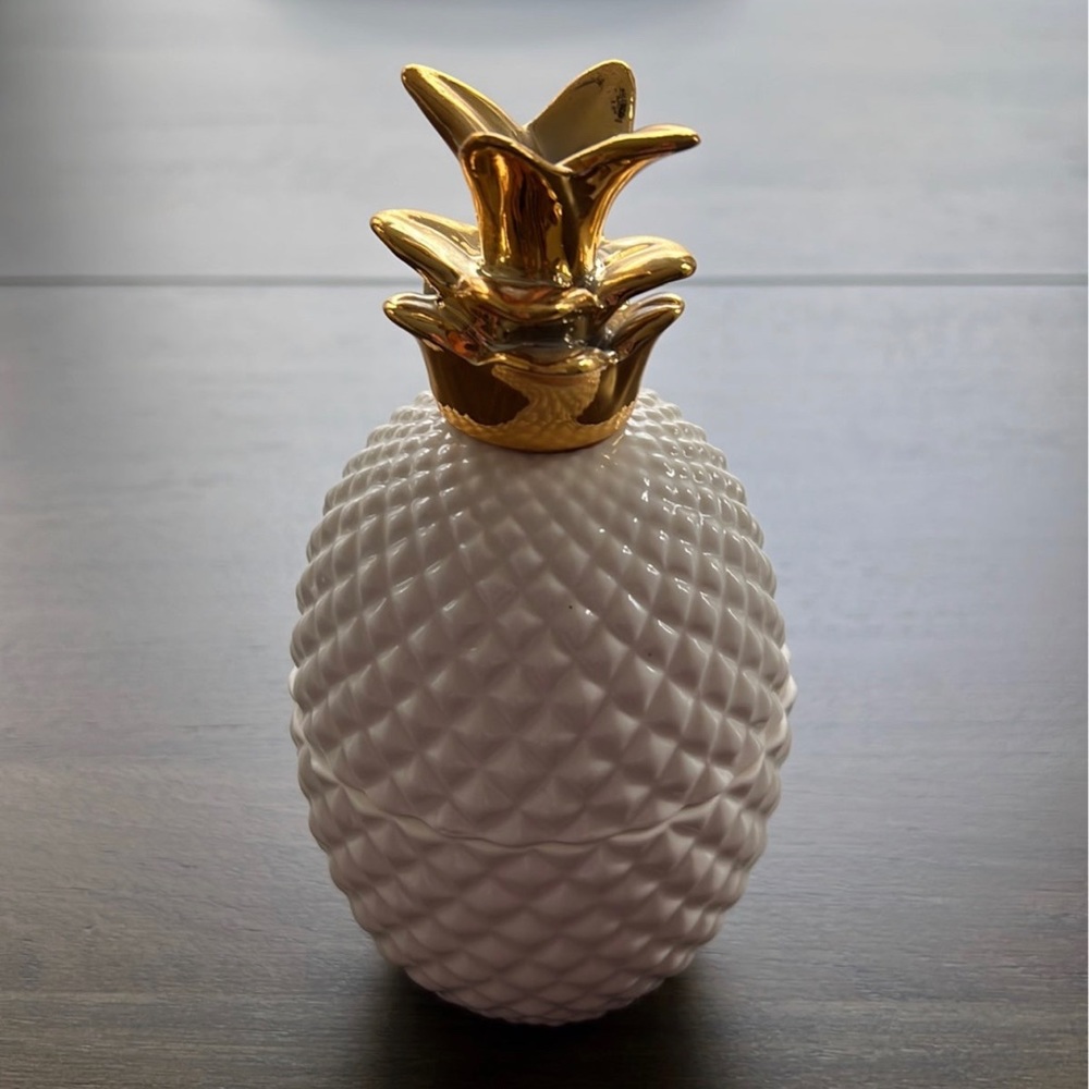 Pineapple Desk Office Decor